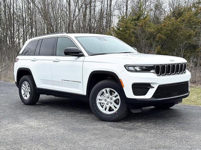 2025 Jeep Grand Cherokee GRAND CHEROKEE LAREDO 4X2