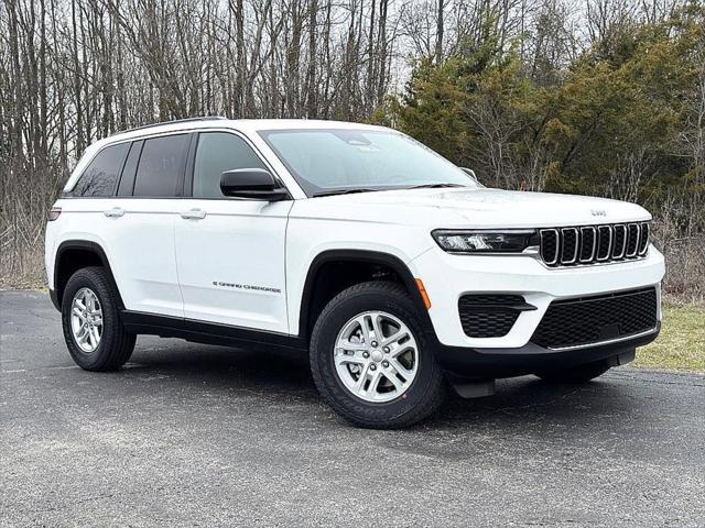 2025 Jeep Grand Cherokee GRAND CHEROKEE LAREDO 4X2