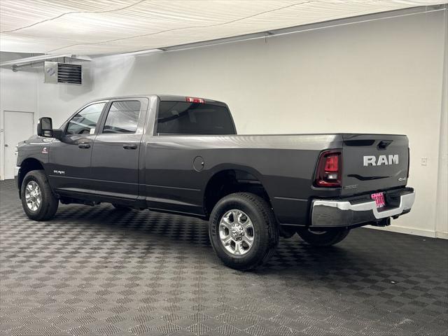 2025 RAM Ram 3500 RAM 3500 BIG HORN CREW CAB 4X4 8 BOX