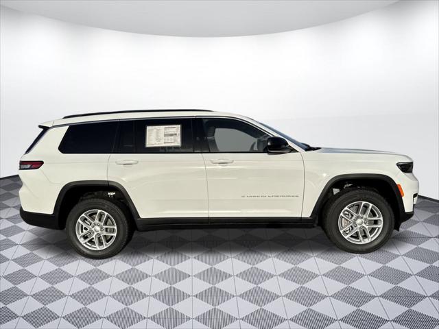 2025 Jeep Grand Cherokee GRAND CHEROKEE L LAREDO 4X4