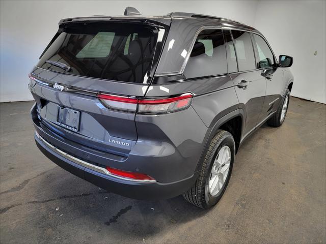 2025 Jeep Grand Cherokee GRAND CHEROKEE LAREDO X 4X4