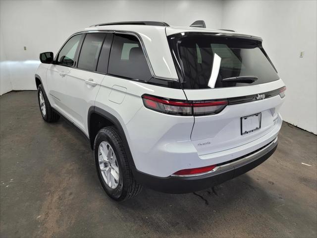 2025 Jeep Grand Cherokee GRAND CHEROKEE LAREDO X 4X4