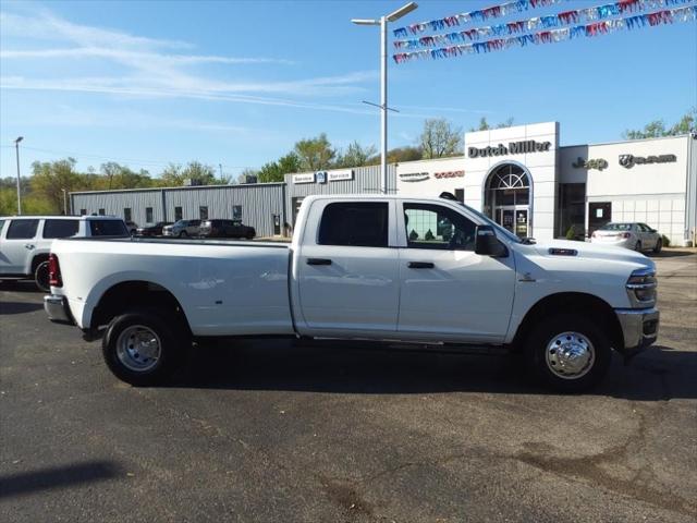 2025 RAM Ram 3500 RAM 3500 TRADESMAN CREW CAB 4X4 8 BOX