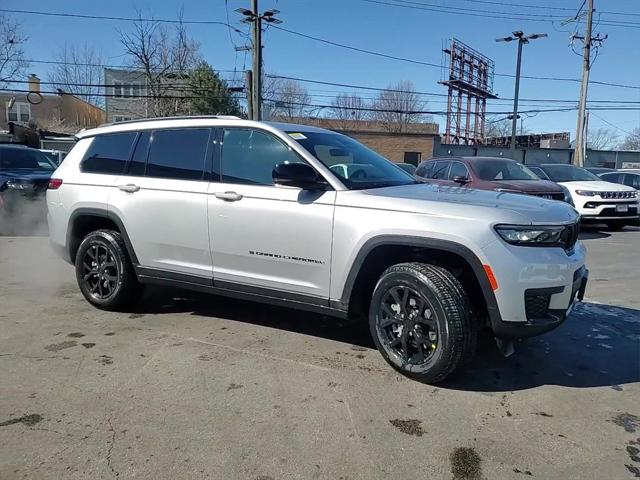 2025 Jeep Grand Cherokee GRAND CHEROKEE L ALTITUDE X 4X4