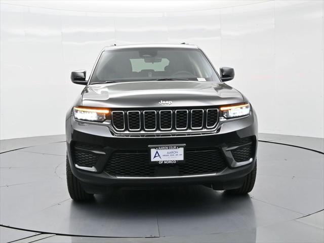 2025 Jeep Grand Cherokee GRAND CHEROKEE LAREDO 4X2 2025 Jeep Grand Cherokee GRAND CHEROKEE LAREDO 4X2