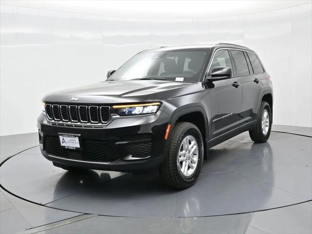 2025 Jeep Grand Cherokee GRAND CHEROKEE LAREDO 4X2 2025 Jeep Grand Cherokee GRAND CHEROKEE LAREDO 4X2