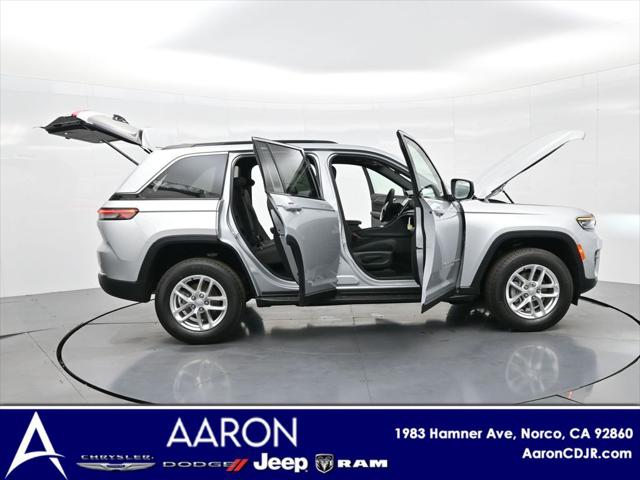 2025 Jeep Grand Cherokee GRAND CHEROKEE LAREDO X 4X2