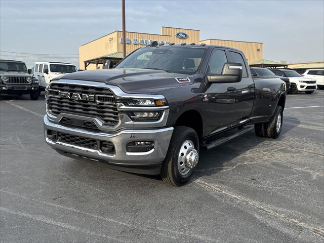 2025 RAM Ram 3500 RAM 3500 TRADESMAN CREW CAB 4X4 8 BOX