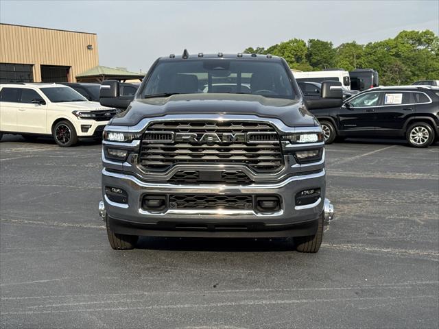 2025 RAM Ram 3500 RAM 3500 TRADESMAN CREW CAB 4X4 8 BOX