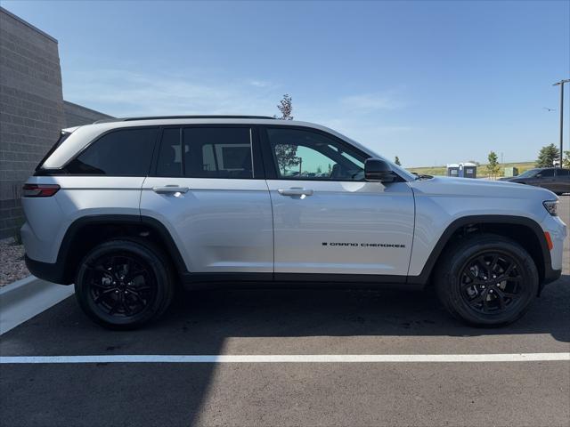 2025 Jeep Grand Cherokee GRAND CHEROKEE ALTITUDE X 4X4