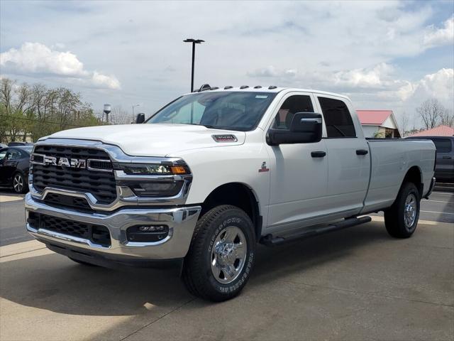 2025 RAM Ram 3500 RAM 3500 TRADESMAN CREW CAB 4X4 8 BOX