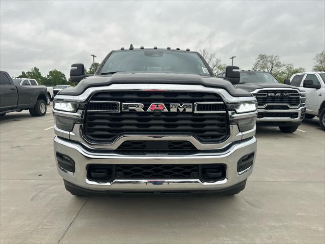 2025 RAM Ram 3500 RAM 3500 TRADESMAN CREW CAB 4X4 8 BOX