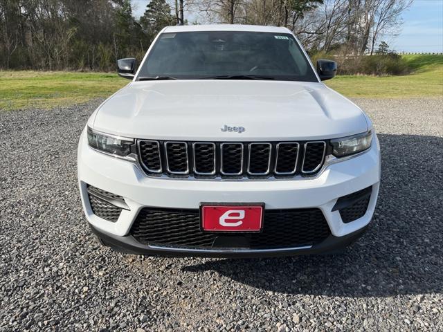 2025 Jeep Grand Cherokee GRAND CHEROKEE LAREDO X 4X2