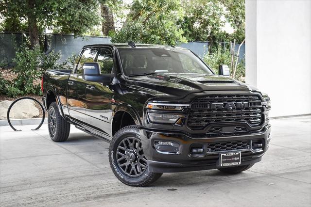2025 RAM Ram 3500 RAM 3500 LIMITED CREW CAB 4X4 64 BOX