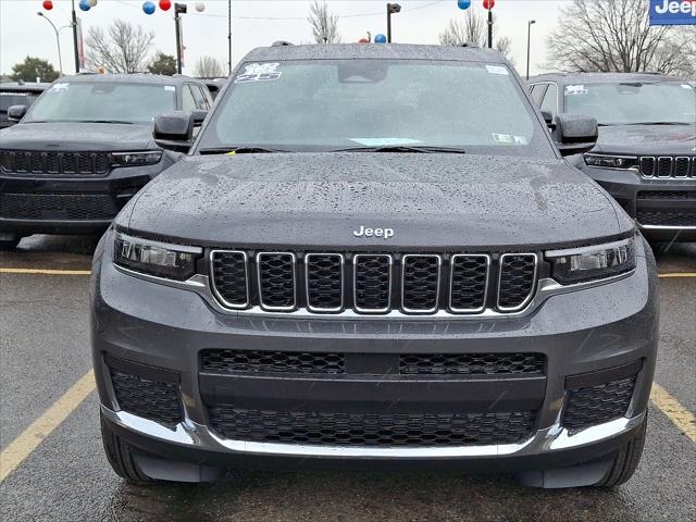 2025 Jeep Grand Cherokee GRAND CHEROKEE L LAREDO 4X4