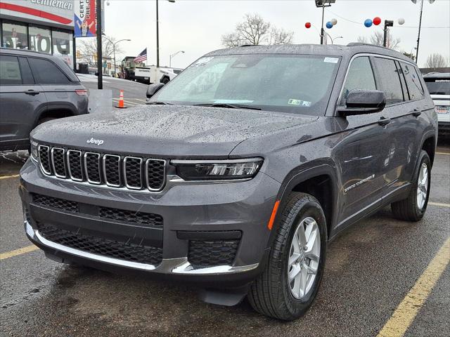 2025 Jeep Grand Cherokee GRAND CHEROKEE L LAREDO 4X4