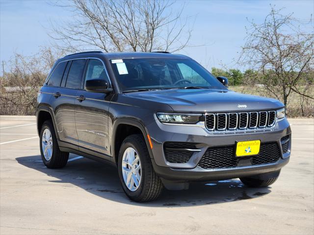 2025 Jeep Grand Cherokee GRAND CHEROKEE LAREDO X 4X2