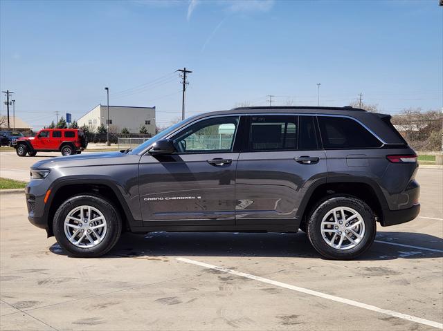 2025 Jeep Grand Cherokee GRAND CHEROKEE LAREDO X 4X2