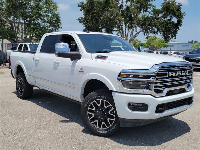 2025 RAM Ram 3500 RAM 3500 LIMITED CREW CAB 4X4 64 BOX