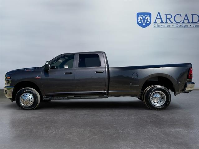 2025 RAM Ram 3500 RAM 3500 TRADESMAN CREW CAB 4X4 8 BOX