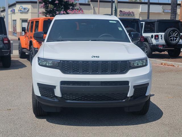 2025 Jeep Grand Cherokee GRAND CHEROKEE L ALTITUDE 4X4