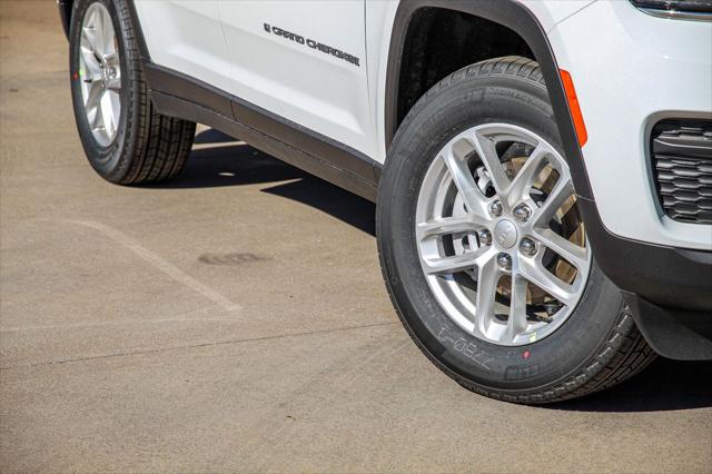 2025 Jeep Grand Cherokee GRAND CHEROKEE LAREDO X 4X2