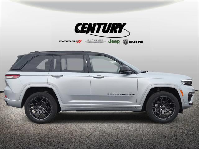 2025 Jeep Grand Cherokee GRAND CHEROKEE SUMMIT 4X4