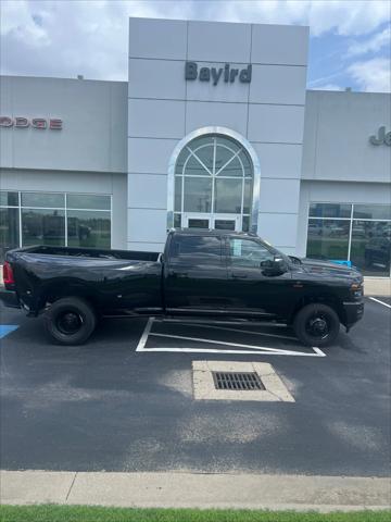 2025 RAM Ram 3500 RAM 3500 TRADESMAN CREW CAB 4X4 8 BOX
