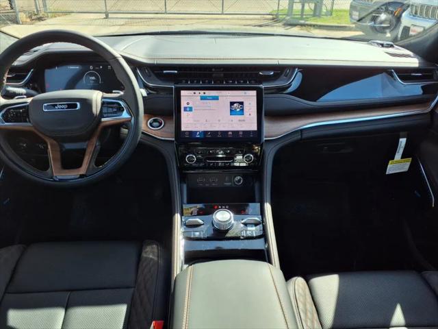 2025 Jeep Grand Cherokee GRAND CHEROKEE SUMMIT RESERVE 4X4