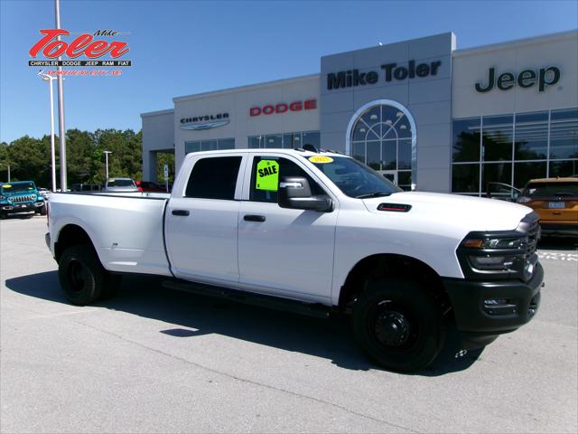 2025 RAM Ram 3500 RAM 3500 TRADESMAN CREW CAB 4X4 8 BOX