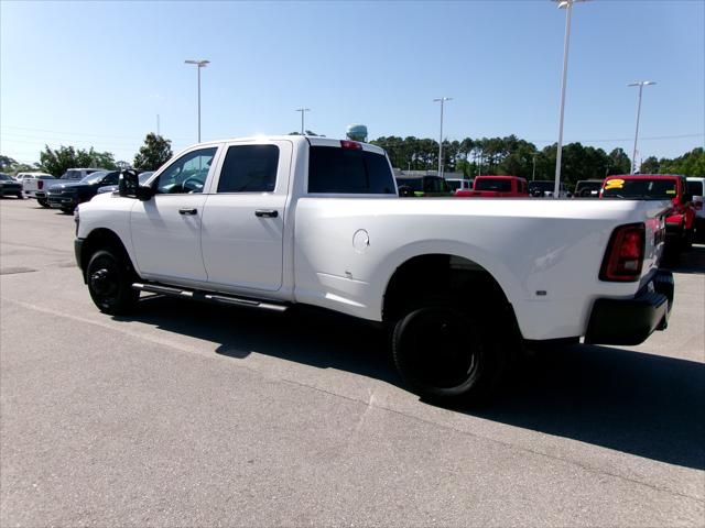 2025 RAM Ram 3500 RAM 3500 TRADESMAN CREW CAB 4X4 8 BOX
