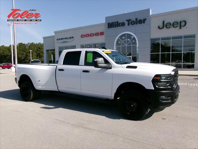 2025 RAM Ram 3500 RAM 3500 TRADESMAN CREW CAB 4X4 8 BOX