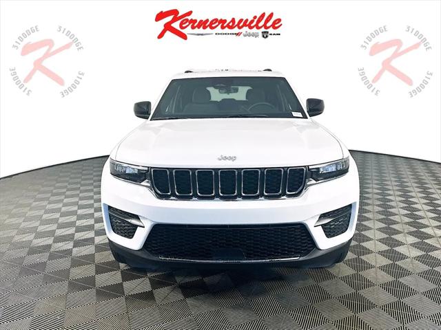 2025 Jeep Grand Cherokee GRAND CHEROKEE LAREDO X 4X2