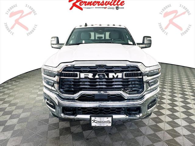 2025 RAM Ram 3500 RAM 3500 TRADESMAN CREW CAB 4X4 8 BOX