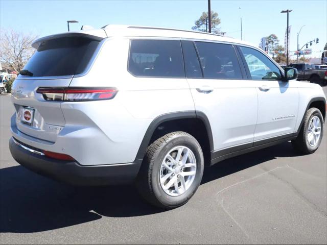 2025 Jeep Grand Cherokee Laredo 4x4