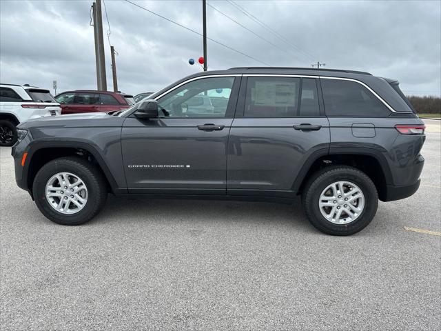 2025 Jeep Grand Cherokee GRAND CHEROKEE LAREDO 4X2