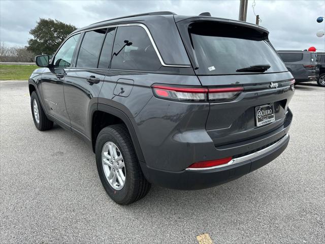 2025 Jeep Grand Cherokee GRAND CHEROKEE LAREDO 4X2
