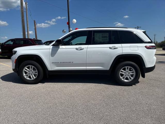 2025 Jeep Grand Cherokee GRAND CHEROKEE LAREDO 4X2