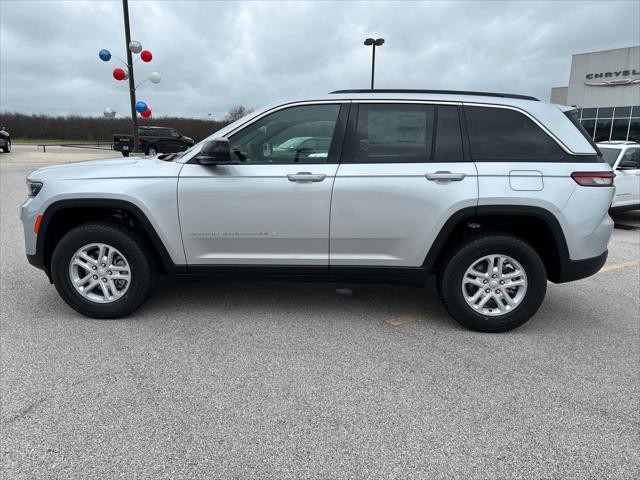 2025 Jeep Grand Cherokee GRAND CHEROKEE LAREDO 4X2