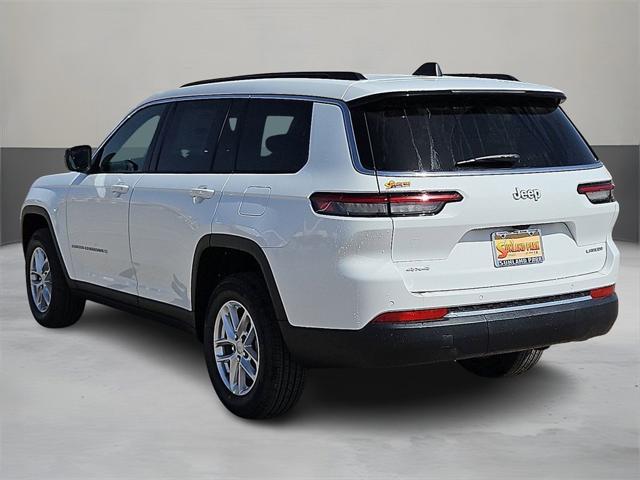 2025 Jeep Grand Cherokee GRAND CHEROKEE L LAREDO 4X4