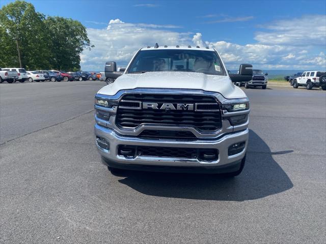 2025 RAM Ram 2500 RAM 2500 TRADESMAN CREW CAB 4X4 64 BOX