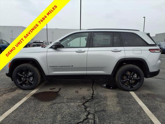 2025 Jeep Grand Cherokee GRAND CHEROKEE ALTITUDE X 4X4