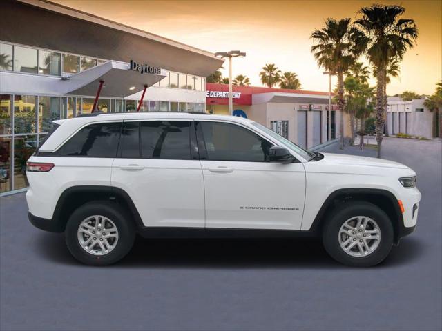 2025 Jeep Grand Cherokee GRAND CHEROKEE LAREDO 4X2