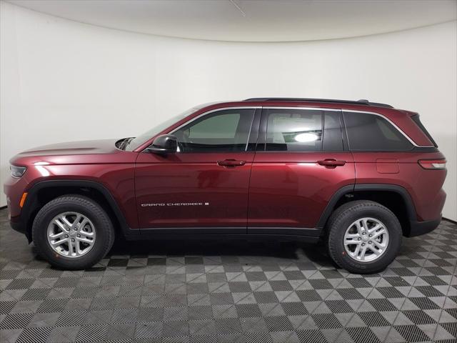 2025 Jeep Grand Cherokee GRAND CHEROKEE LAREDO 4X2