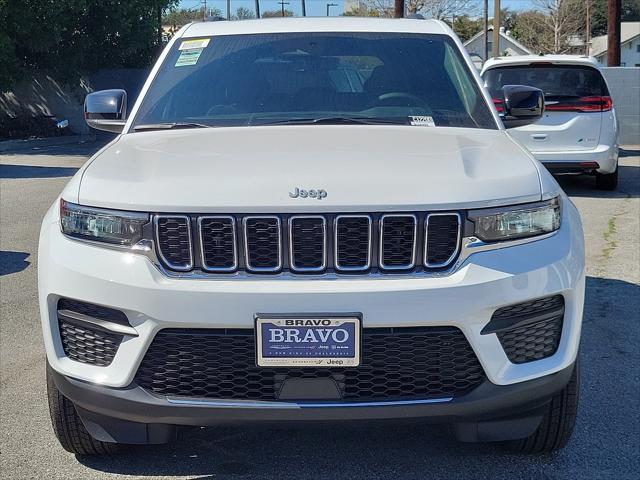 2025 Jeep Grand Cherokee GRAND CHEROKEE LAREDO X 4X2
