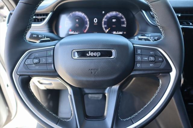 2025 Jeep Grand Cherokee GRAND CHEROKEE L ALTITUDE X 4X4