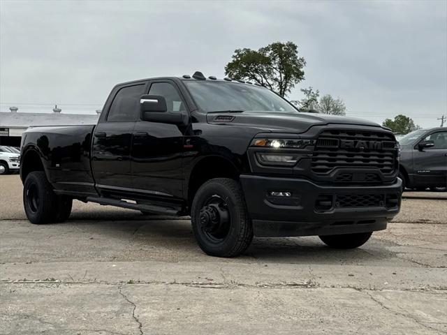 2025 RAM Ram 3500 RAM 3500 TRADESMAN CREW CAB 4X4 8 BOX