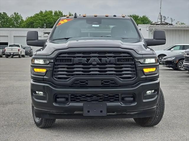 2025 RAM Ram 2500 RAM 2500 TRADESMAN CREW CAB 4X4 64 BOX