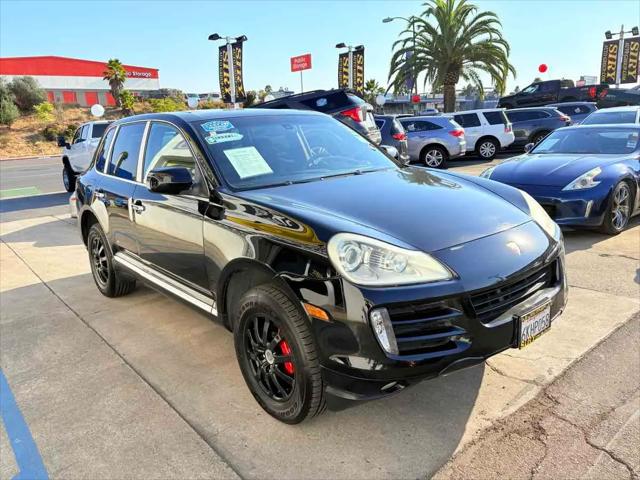 2010 Porsche Cayenne Standard