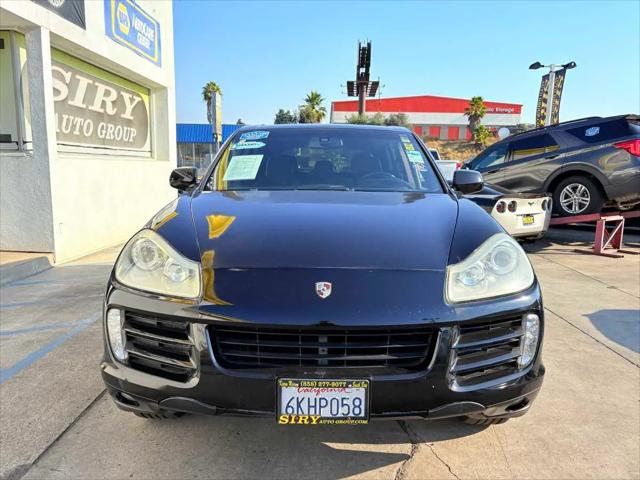 2010 Porsche Cayenne Standard